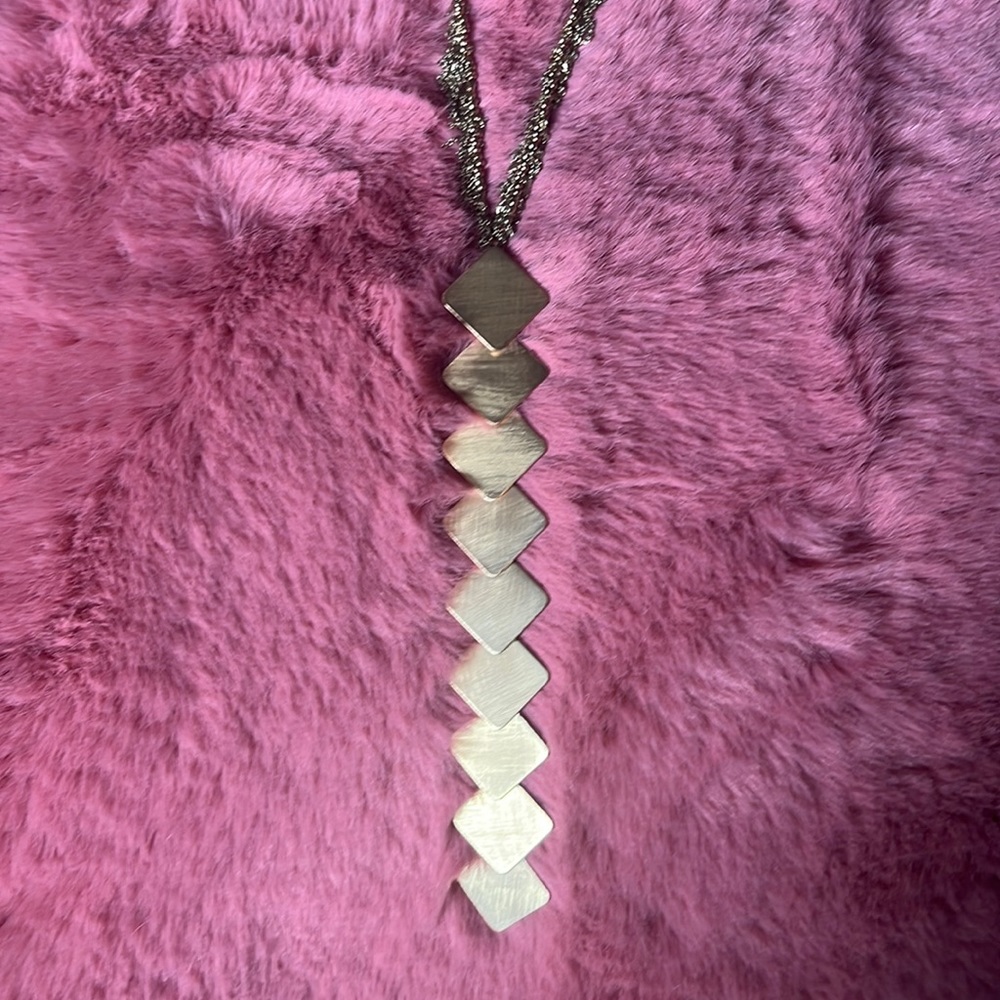 NWOT Anthropologie long statement necklace